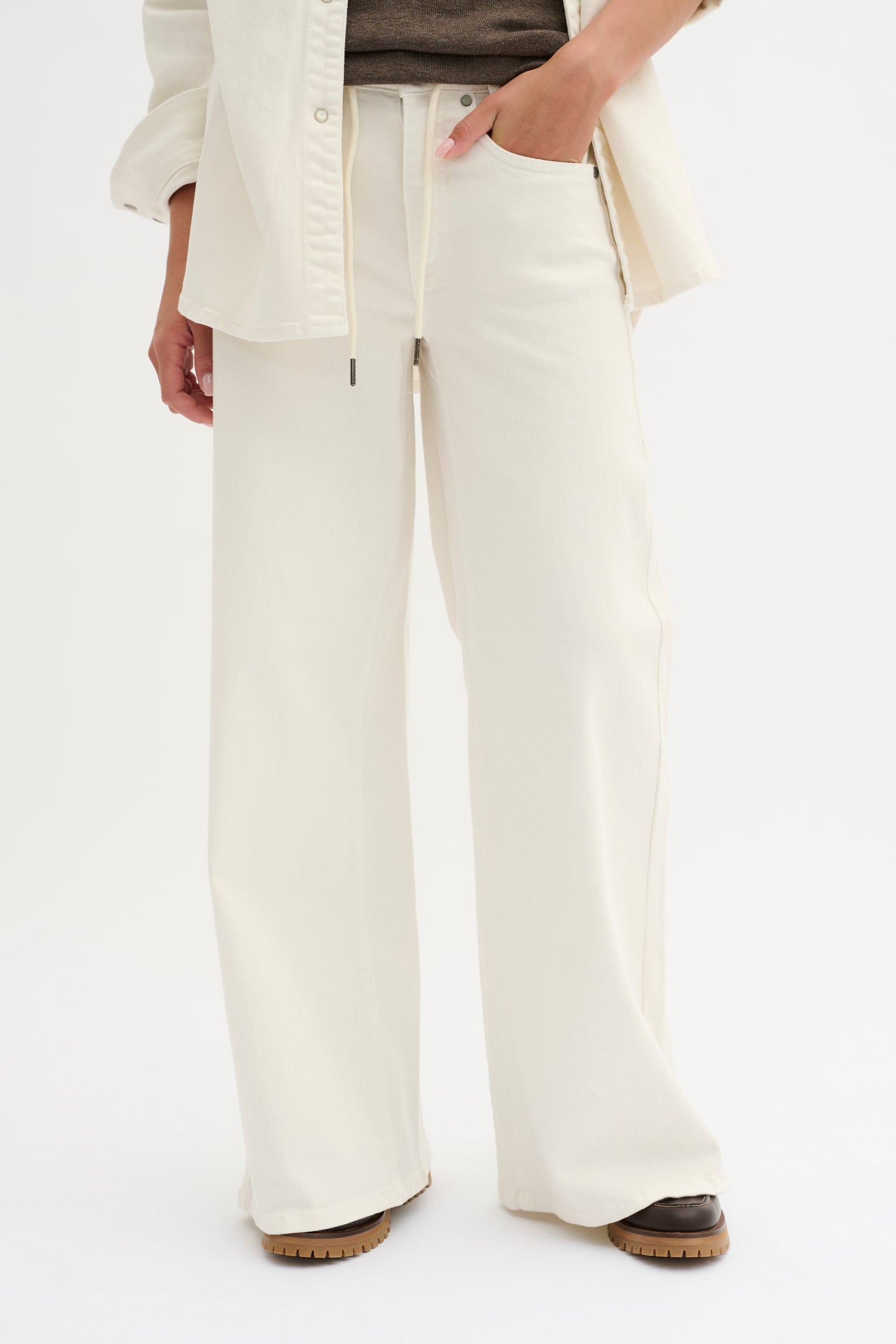 My Essential Wardrobe - DangoMW Jeans