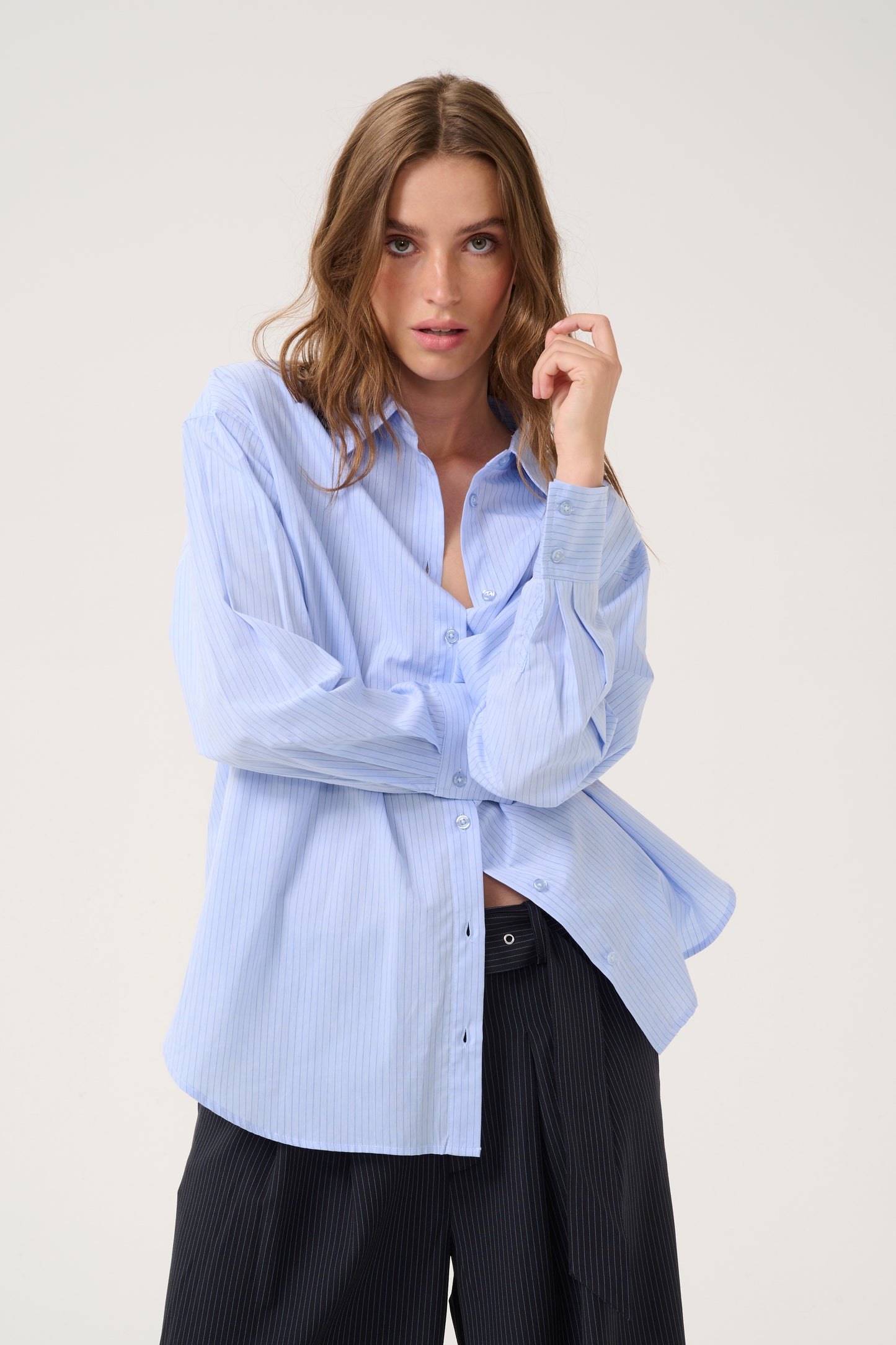 My essential wardrobe - BellaMW shirt