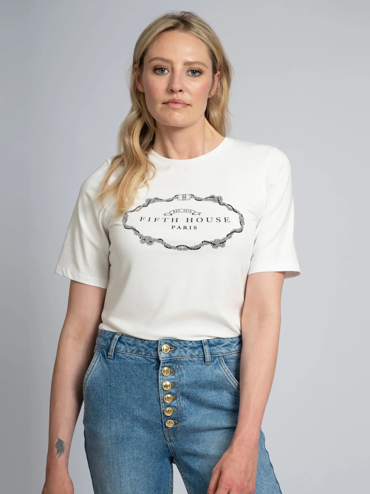 Fifth house - Ginette T-shirt